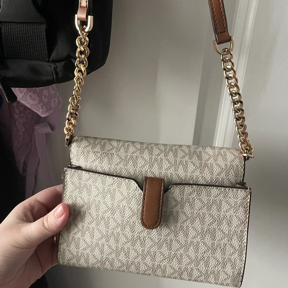 Michael Kors Bag - Picture 3 of 3